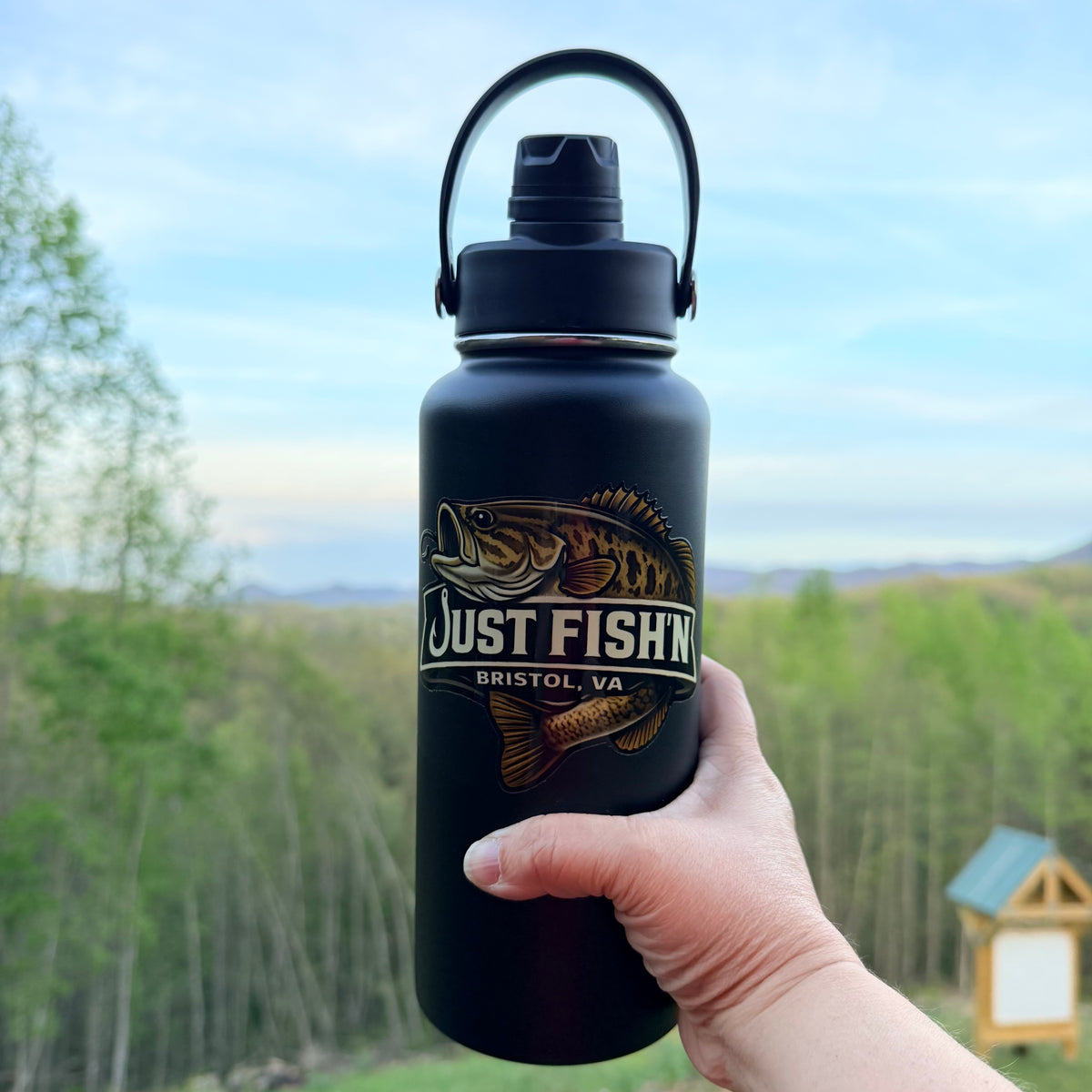 Just Fish'n Drinkware 32 oz. Hydro Water Bottle
